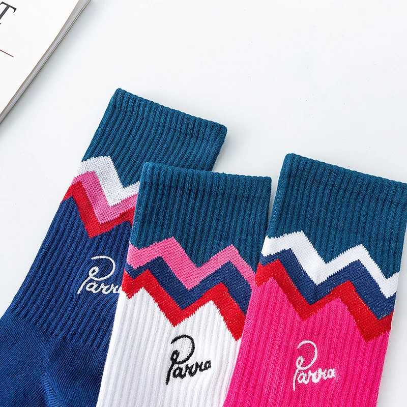 3 Pairs/box Socks Mens Autumn Fashion Skateboard Sports Letter Embroidery Lovers White /Red /Blue Trend Hip Hop Cotton SocksT251209