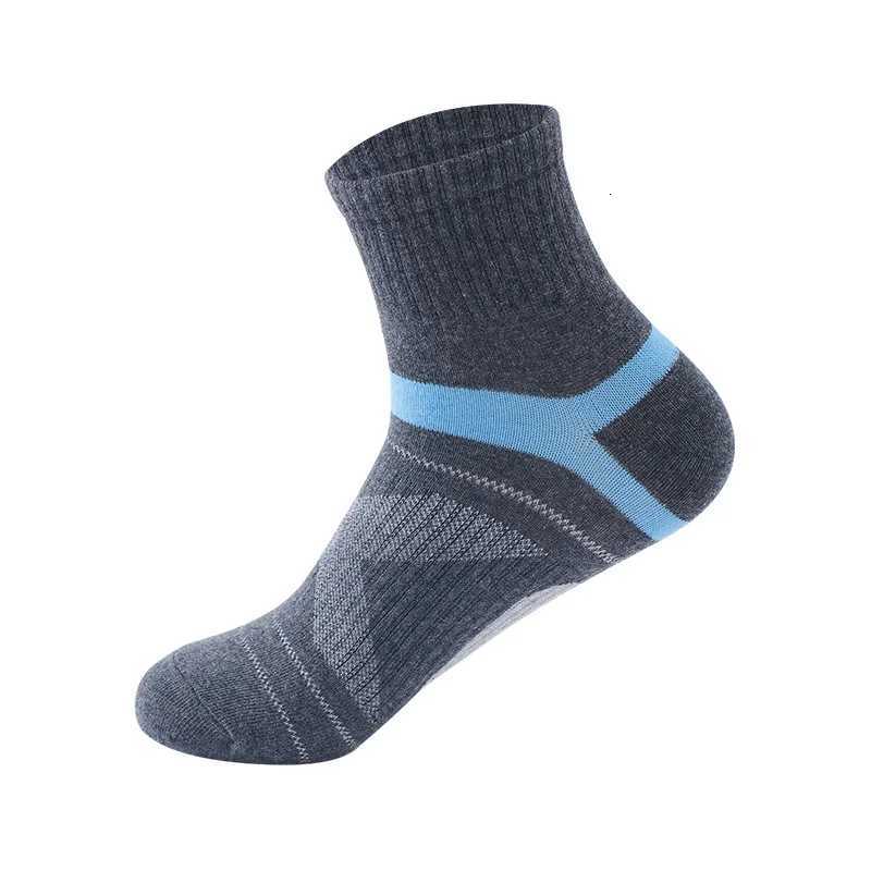 ZTOET High Quality 5Pairs / Lot Combed Cotton Mens Socks New Casual Breathable Active Socks Man Stripe Long Sock EU39-45T251209