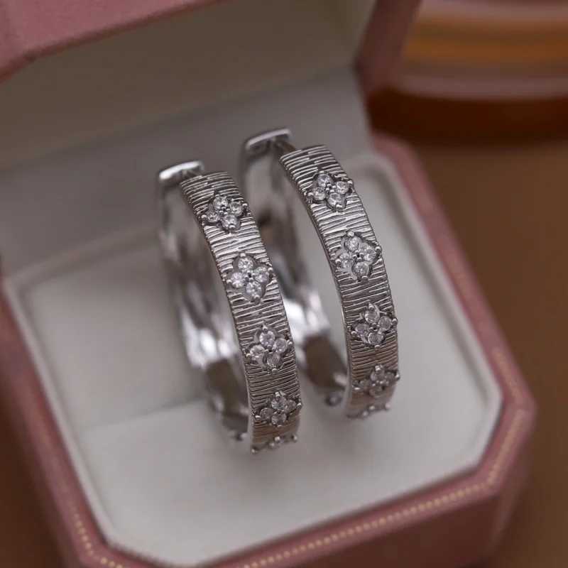 2025 French new design fashion jewelry 14K gold plated large round zircon leaf earrings elegant womens daily work accessories J251208