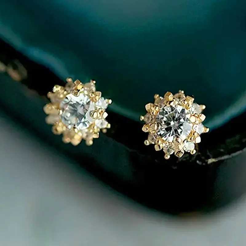 2025 new European and American minimalist snowflake geometric design earrings high-end niche personalized elegant accessories H260202