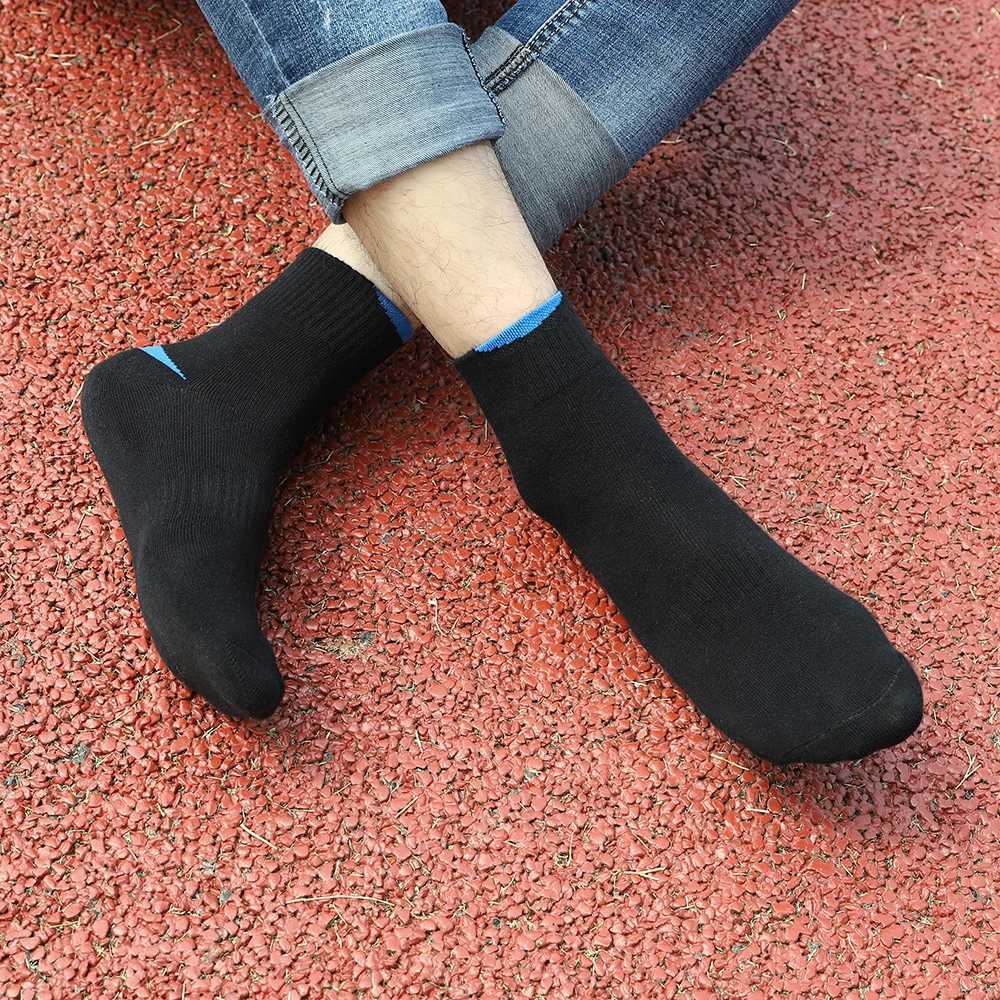 5 Pairs/Lot Mens Running Socks Casual Breathable Outdoor Sports Cotton Mens Socks Black White Soft Summer for Male Socks 38-45T251209