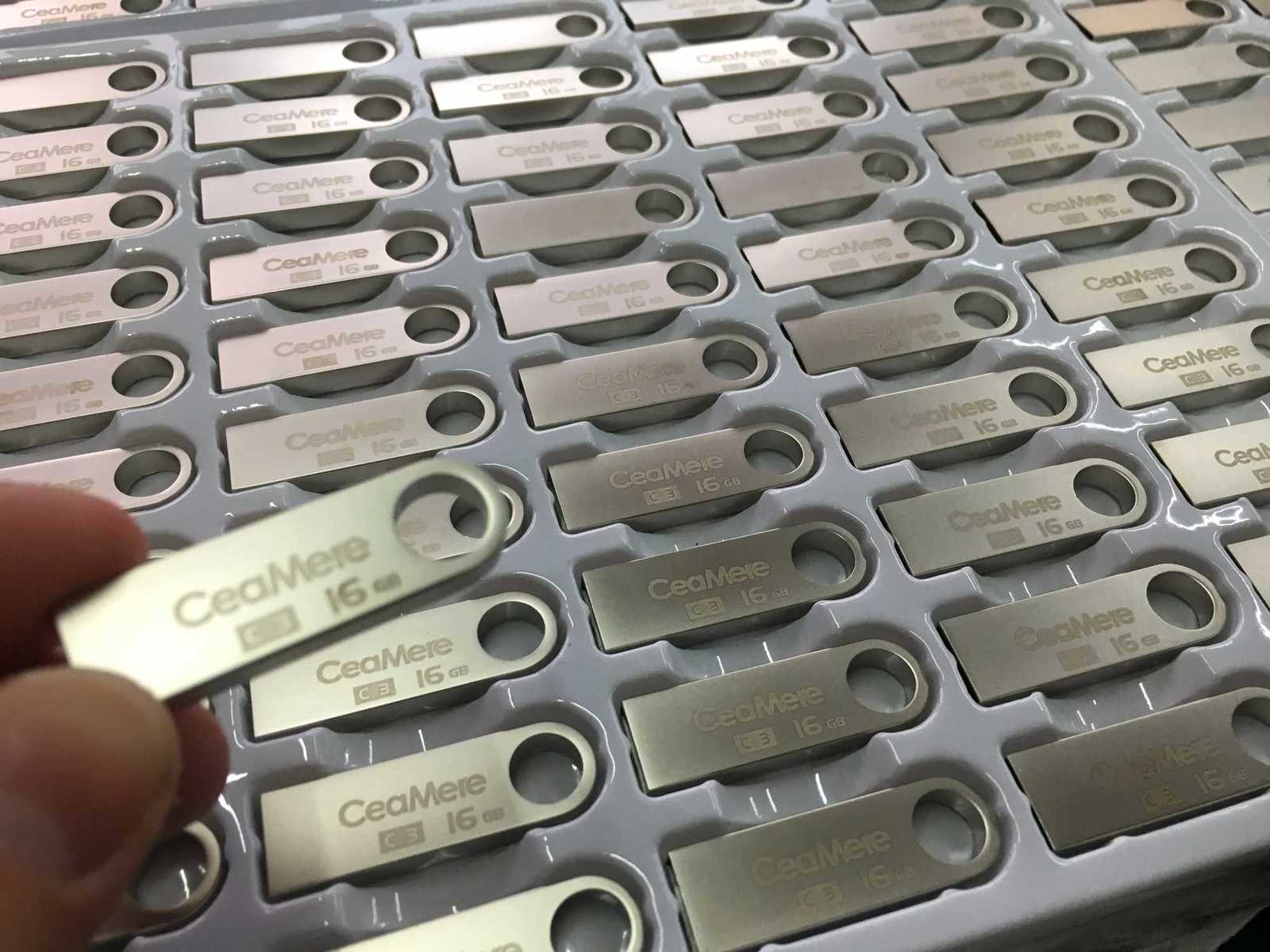 Cust 100PCS Flash Drives Metal 64GB Black 32GB Pen drive 16GB Memory stick U disk 8GB 4GB C251209