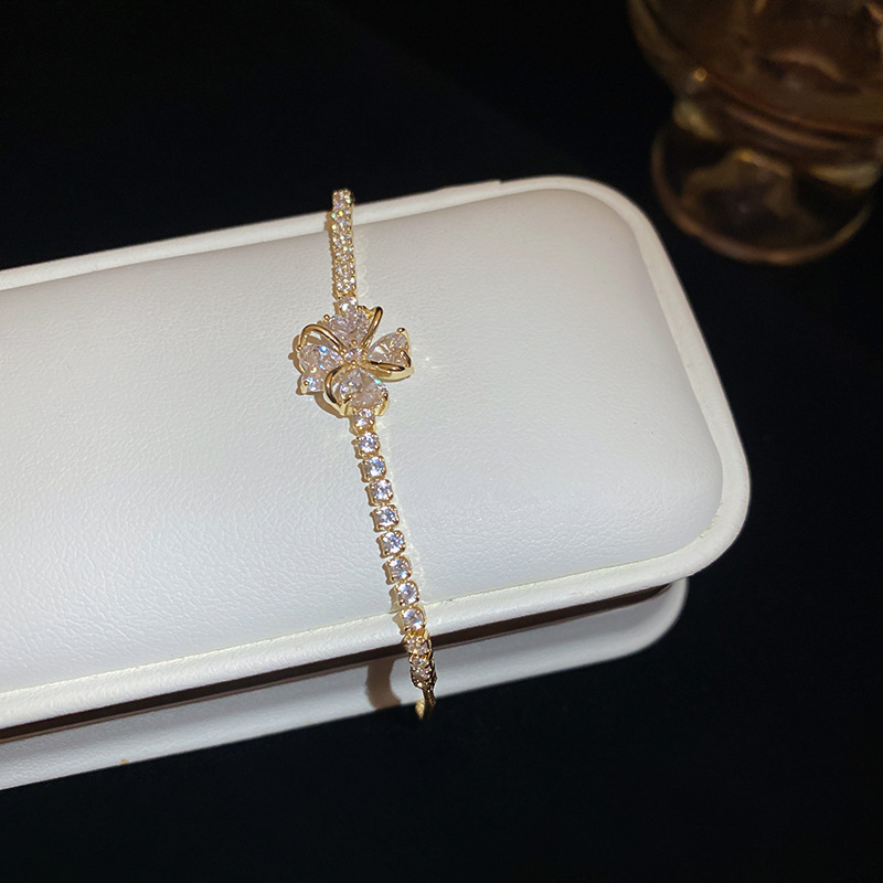 Zircon Simple Full Diamond Flower Exquisite Light Luxury Temperament Bracelet for Women New Retro High-end Feel Jewelry Wholesale