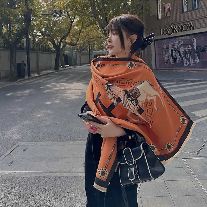 Luxury Womens Autumn and Winter Carriages Imitation Cashmere Double-sided Air Conditioner Shawl Thickened Warm ScarvesTrend Outside Y251208
