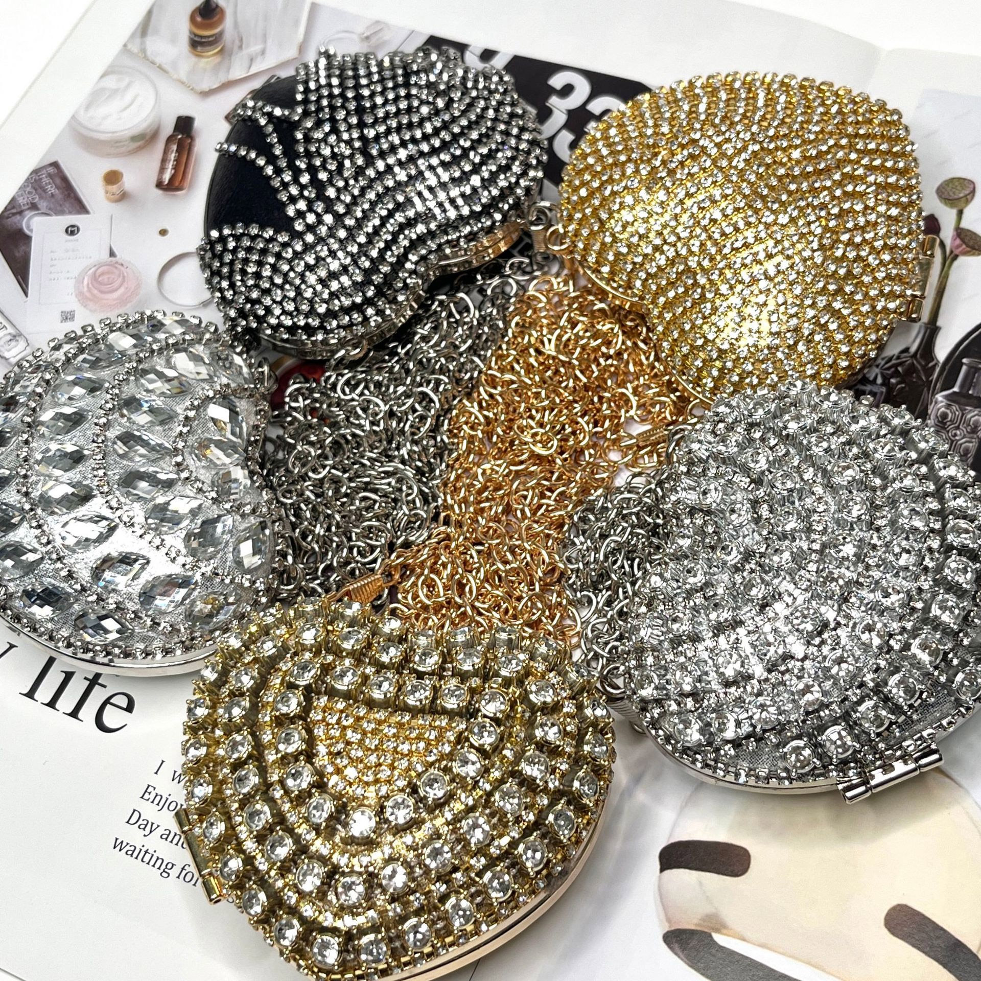 Free shipping fashion diamond inlaid handmade bag crossbody bag designer bag new European and American retro popular mouth red envelope love crossbody