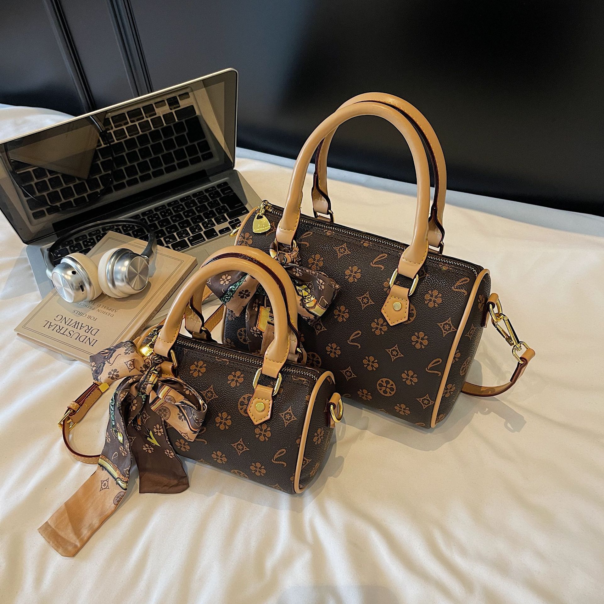 Free shipping designer bags for womens Shoulder bags white khaki brown fashionable and versatile crossbody bag