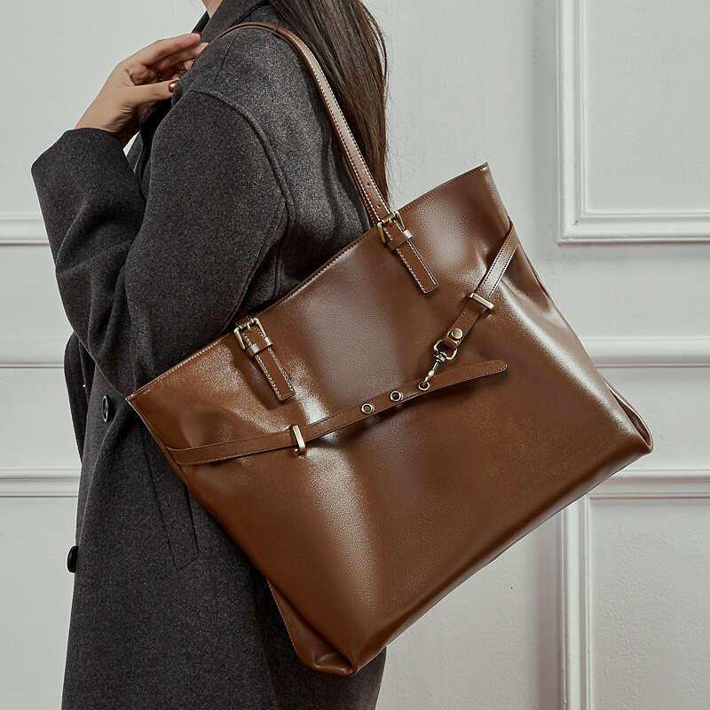 Luxury Bag Designer Shoulder Bags Totes Hobo Top Layer Vegetable Tanned Leather Large Capacity Tote Casual Versatile Underarm Textured Stylish Bag Tre