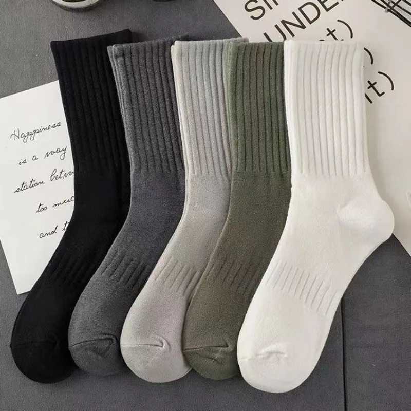 2 Pairs Men White Black Soft Warm Socks Autumn Winter Breathable Solid Color Male Sport Long Middle Tube Casual Socks for MenT251209