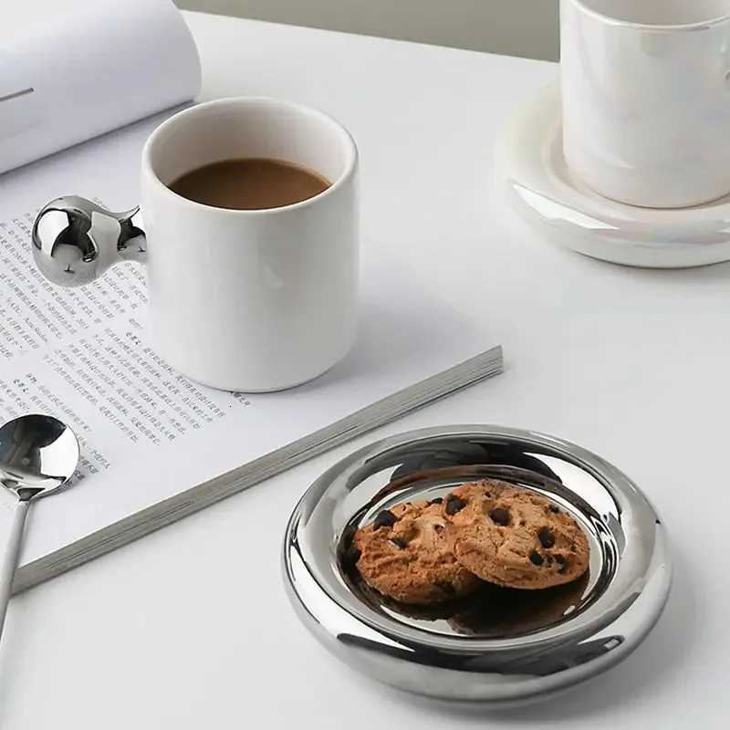 300ML Ceramic Coffee g Set with Saucer Elegant Tea Cups Gift Set for Wen Perfect Birthday Present He Off Drinkware H251209