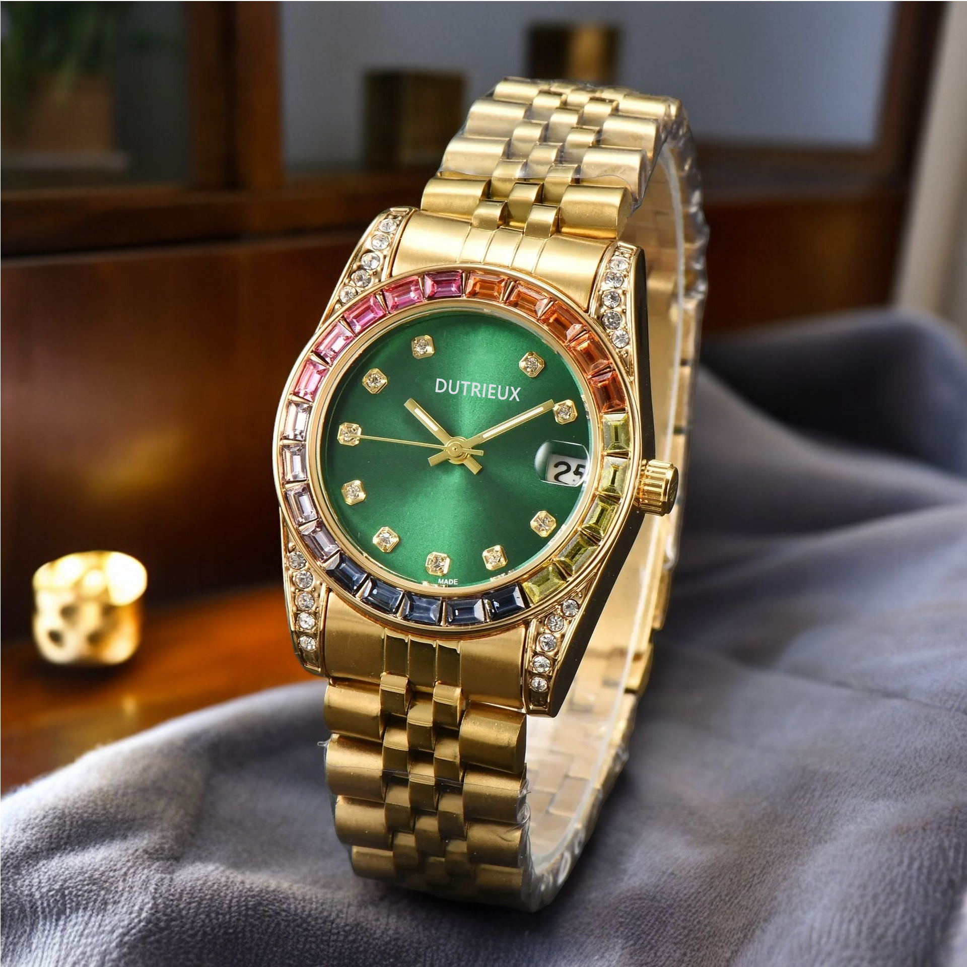Top Popular Diamond Bezel Luxury Women Watches for Ladies Gold 32mm Quartz Movement Steel Strap Automatic Date Daily Water Resistant Popular Female Clocks For Gift