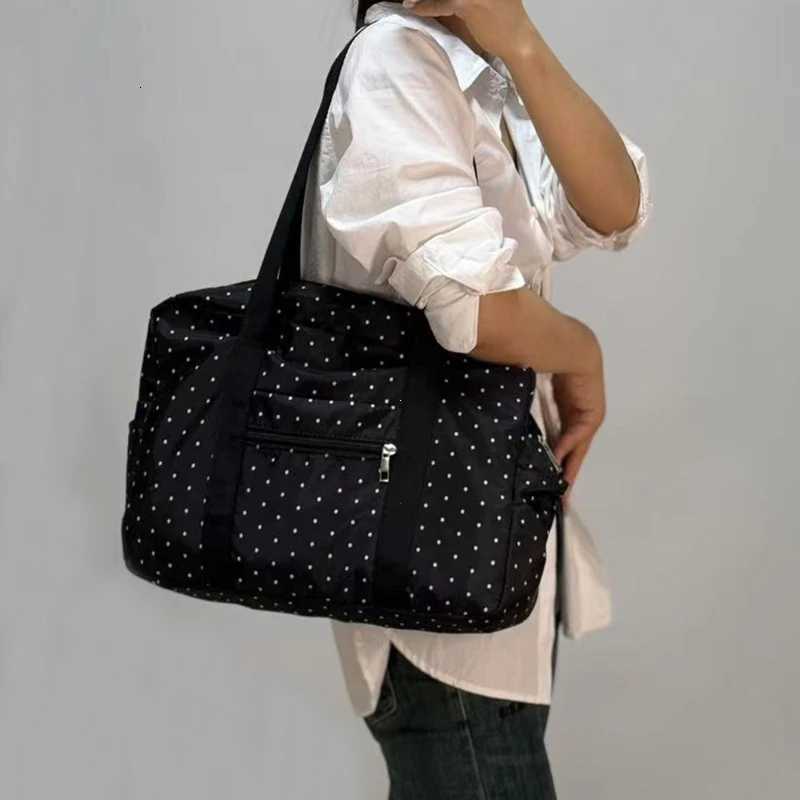 Large Capaci Oder Bag Sports Fitn Travel Tote Bag Bla Polka Dot Crossbody Faiable Trendy Youth Travel Bag Y251209