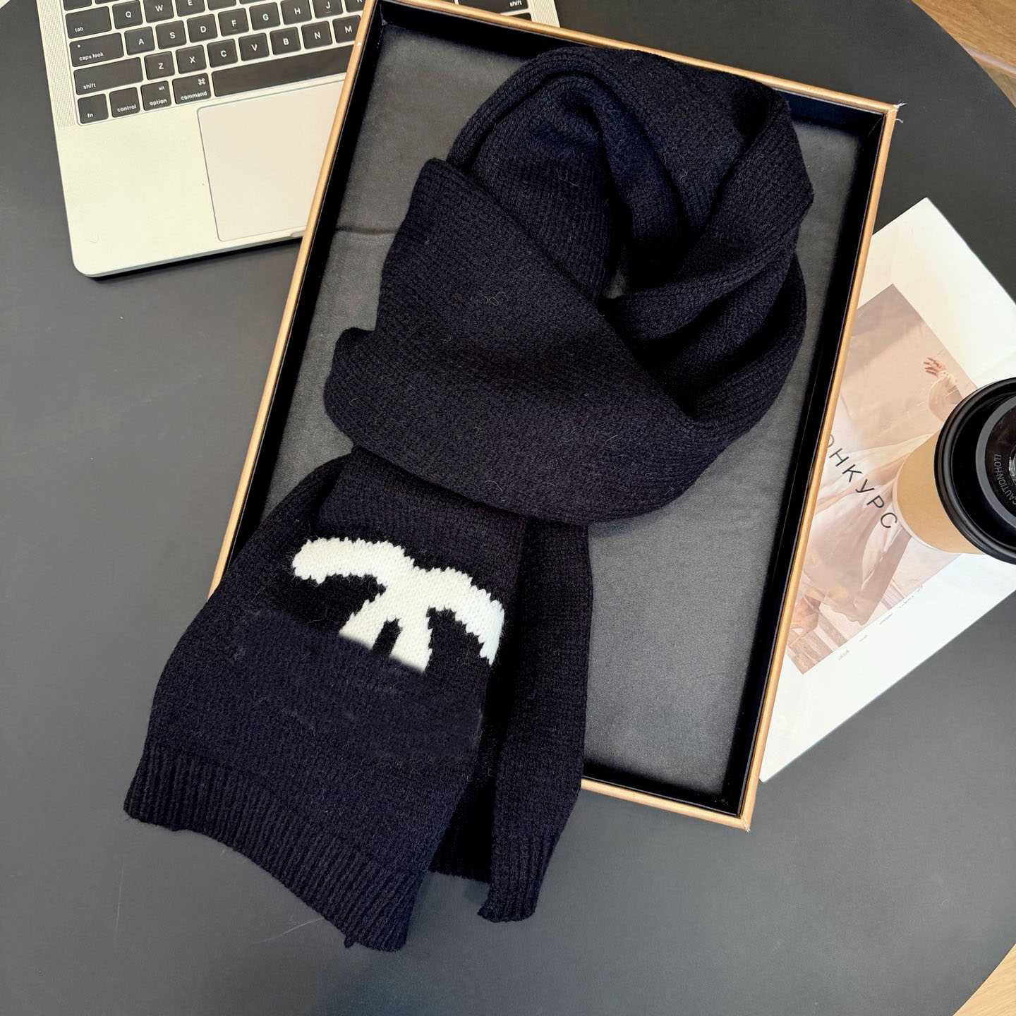 Designer Scarf for Women Knitted solid color selected pure cashmere letter patternclassic double letterfashion soft and warm Ideal gift