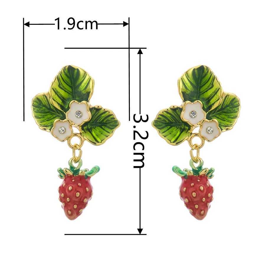 Retro Exaggerated Baroque Strawberry Womens Earrings 2023 Fashion New Fruit Series Leisure Holiday Jewelry Ear Accessories K251209 H260129