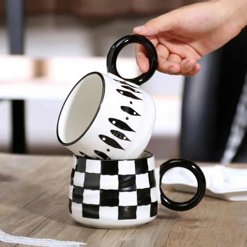 Creative Ceramic Coffee g Black White Couple g He Chessboard Latte Coffee Cup Simple Afternoon Tea Supplies New Gift H251209