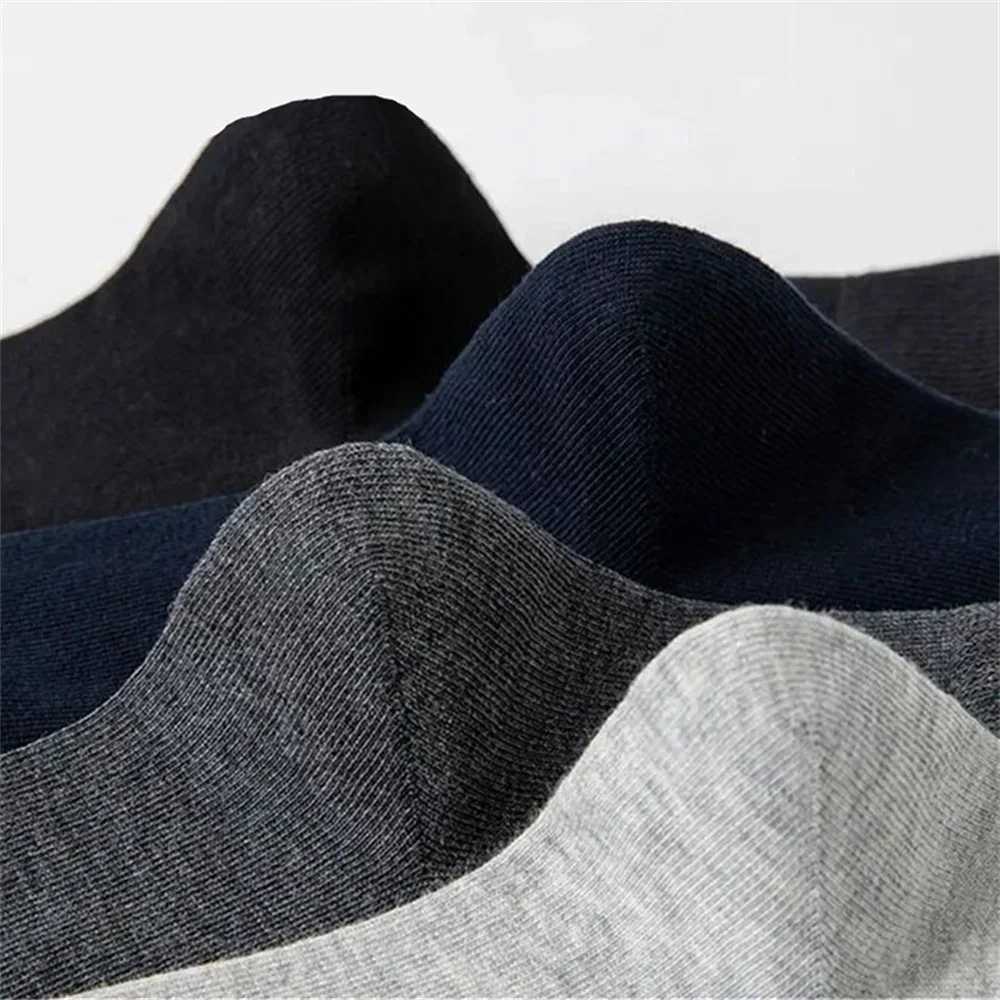 5 Pairs/Pack Mid Tube Sports Men Cotton Socks Comfortable Sweat-absorbing Male Breathable Socks Mid Calf Sokken Solid ColorT251209
