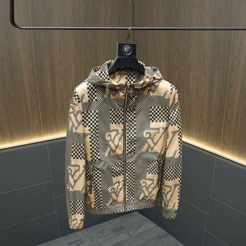 2025 Spring And Autumn European Station Trendy Brand Style Light Luxury Jacket Korean Fashion Hooded Design Men's Coat
