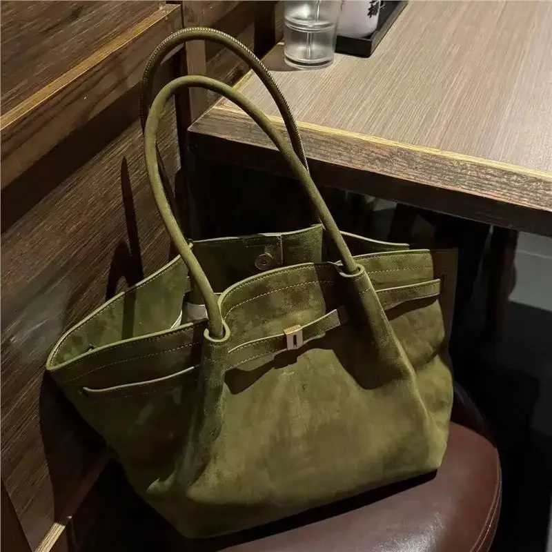 Green Handbag Wen Autumn Winter 2025 Versatile Single Shoder Underarm Bag Temperament Frosted Large Capacity Tote Bag Y251209