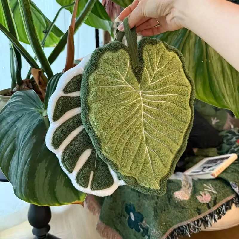 Kitchen Washing Hands Towel Absorbent Leaf Hand Towels Bathroom Green Plant Handkerchief Cleaning Tools C251210