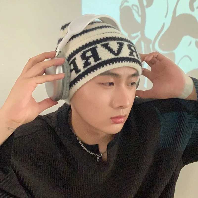 Luxury Winter Knitted Hat for Women Beanies Hat Casual Fasion Warm Pullover Hat Outdoor Riding Sports Hat Elastic Skullies Hat Y251209