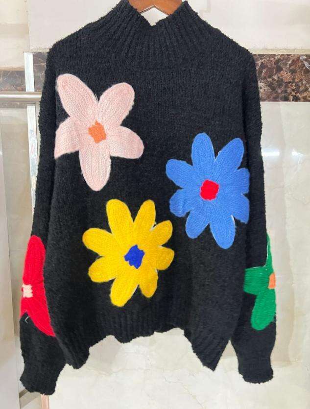 Long Sleeved Outwear Warm Loose Jumper Streetwear Women's Knit Casual Sweaters Flowers Decorative Top Pullovers Knitwear