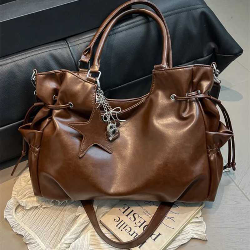 Casual Versatile Tote Bag Fi New High-end Large-capacity Handbag High-quality Pu Cmuter With Pendant Crossbody Bag Y251209