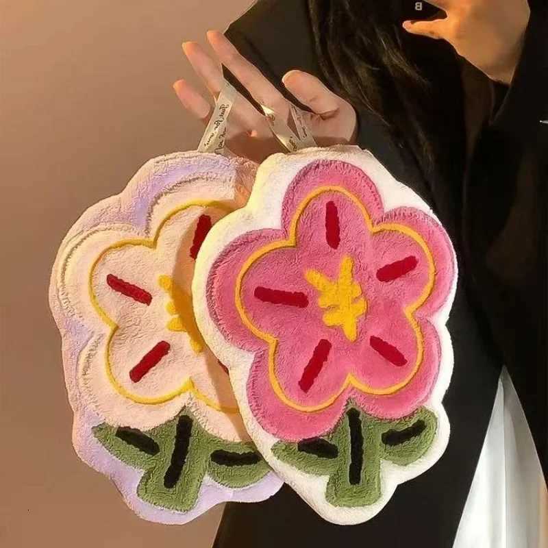 New Flower Shape Hand Towel Super Absorbent Cleaning Cloth Bathroom Kitchen Hanging Hand Wipe Thicken Handkerchief Dishcloth C251210