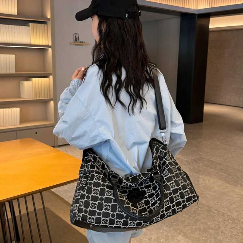 Wen Large Capacity Oxford Cloth Travel Bag Fitness bag Shoder Bag Crossbody Cmuting Short Distance Business Bag Y251209