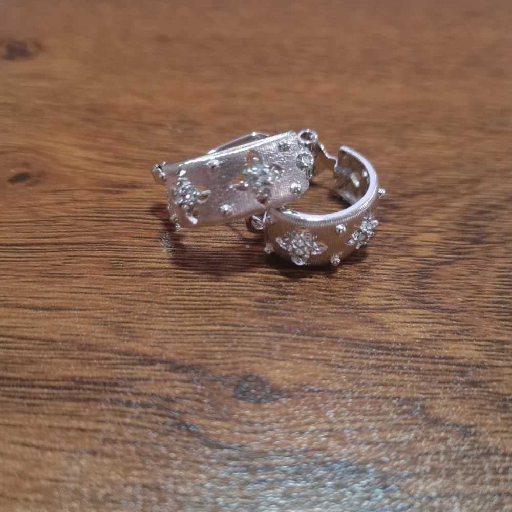 Hot S Vintage Bed Craft Plated S925 Sier Luxury Diamond Earrings Fashion Wen Y251210