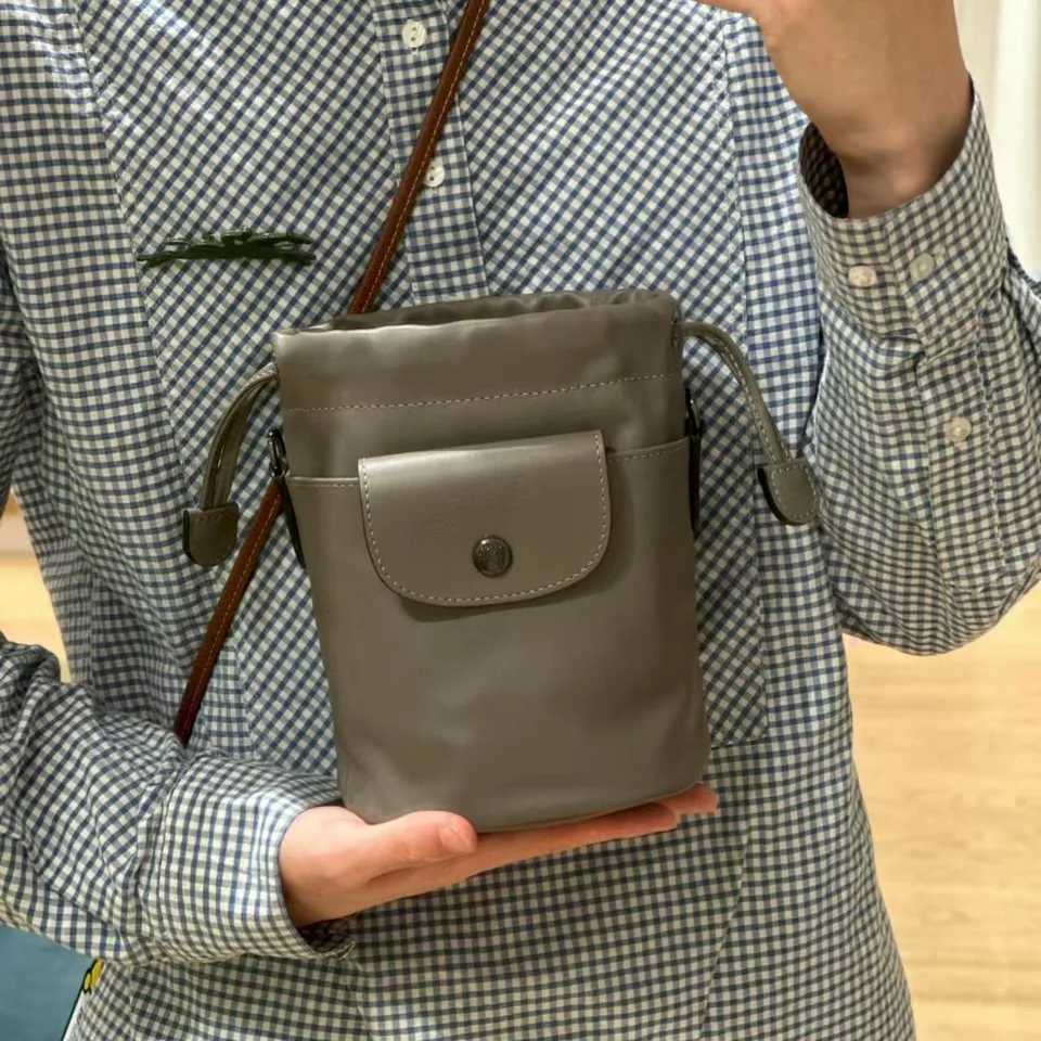 2025 New Fi Trend Wens Shoder Bag Suitable for Young Wens Student Storage Bag Y251209