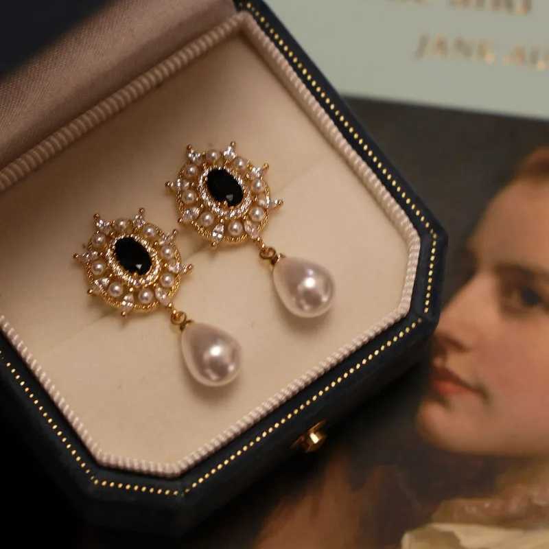 Vintage Light Luxury High Quty Exquisite Black Gem Earrings for Wen Water Droplet Pearl Drop Earings Wedding Fine Jewelry Y251210