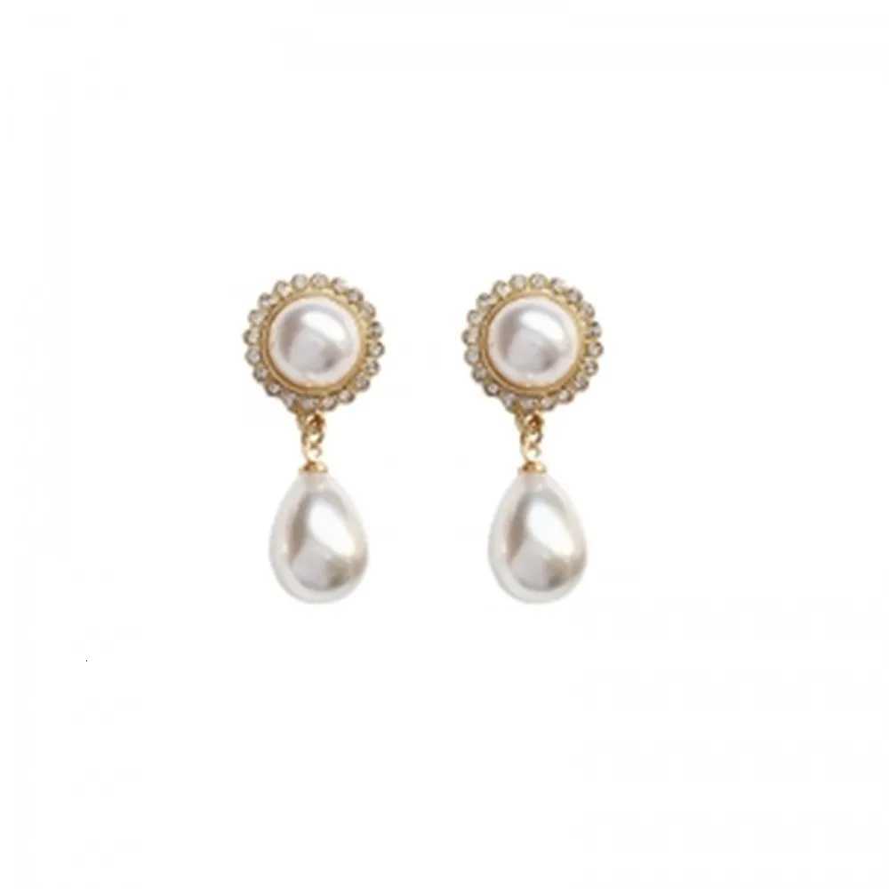 Crystal Drop Round Earrings 2025 New Fashion Jewelry Korean Pearl Baroque Palace Elegant Charm Pendant Earrings Wens Jewelry Y251210
