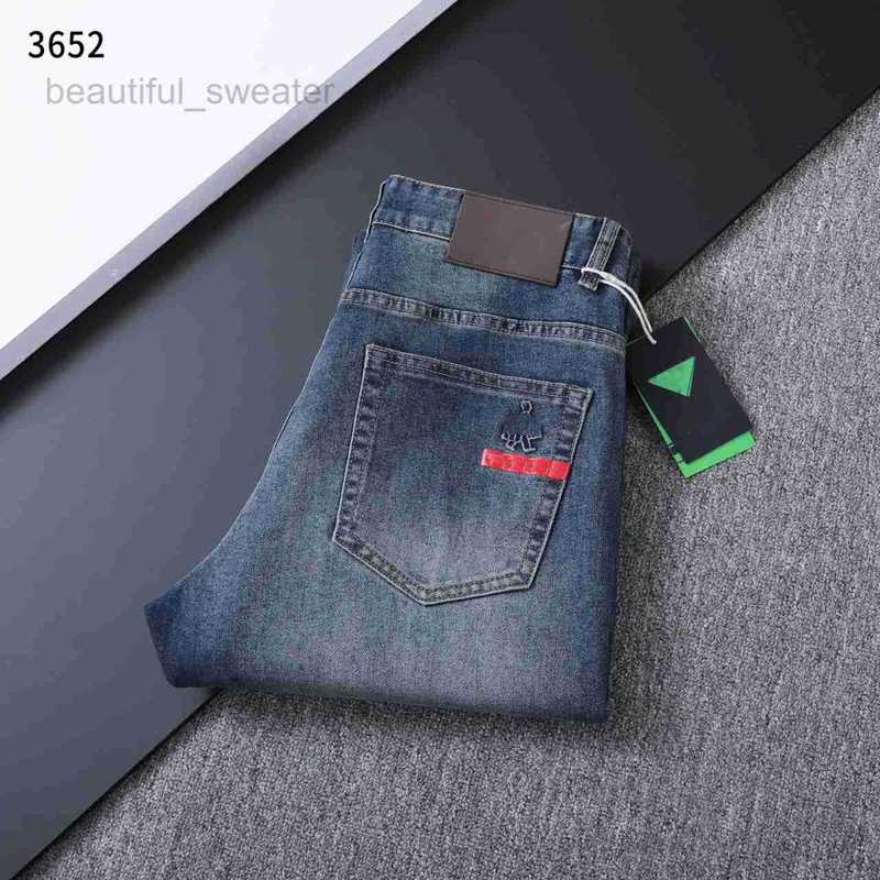 Mens Designer Jeans High-Quality Slim Fit Tapered Denim Pants Elastic Small Foot Cropped Jeans for Spring and Summer jeans Sizes 29-42