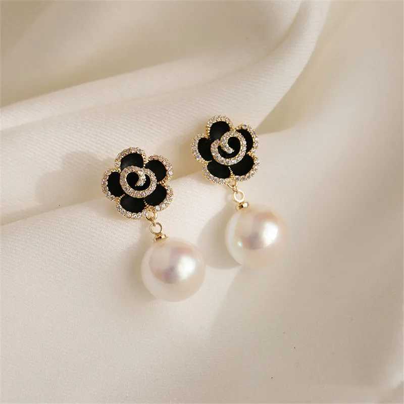 Adolph Trending Rose wer Drop Earring Fashion Party Korean Imitation Pearl Pendant Dangle Earrings Fem Jewelry For Wan Y251210