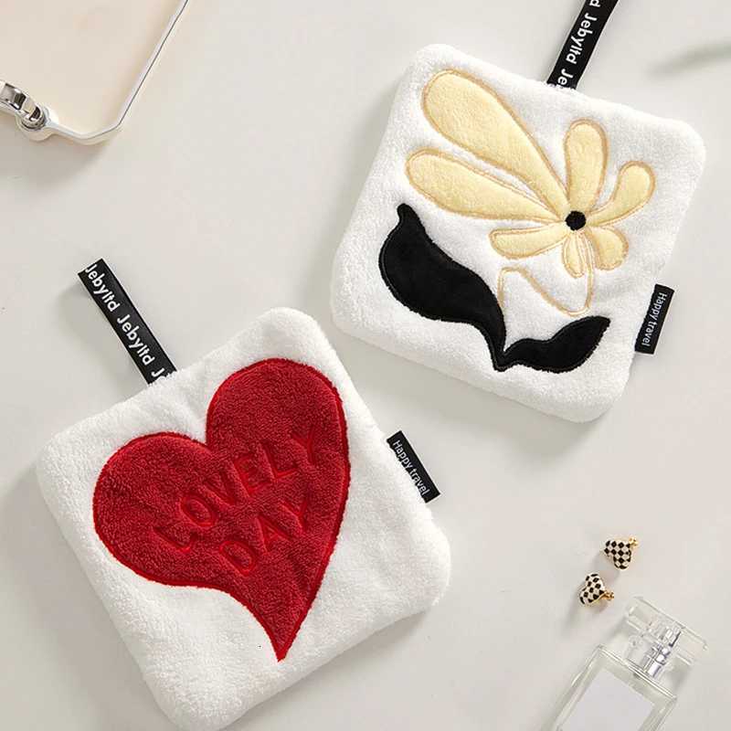 Soft Absorbent Kitchen Hand Towels Highly Absorbent Soft Washcloth Red Heart-shaped Towel Kitchen Household Cleaning Towel C251210