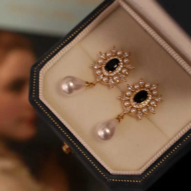 Vintage Light Luxury High Quty Exquisite Black Gem Earrings for Wen Water Droplet Pearl Drop Earings Wedding Fine Jewelry Y251210