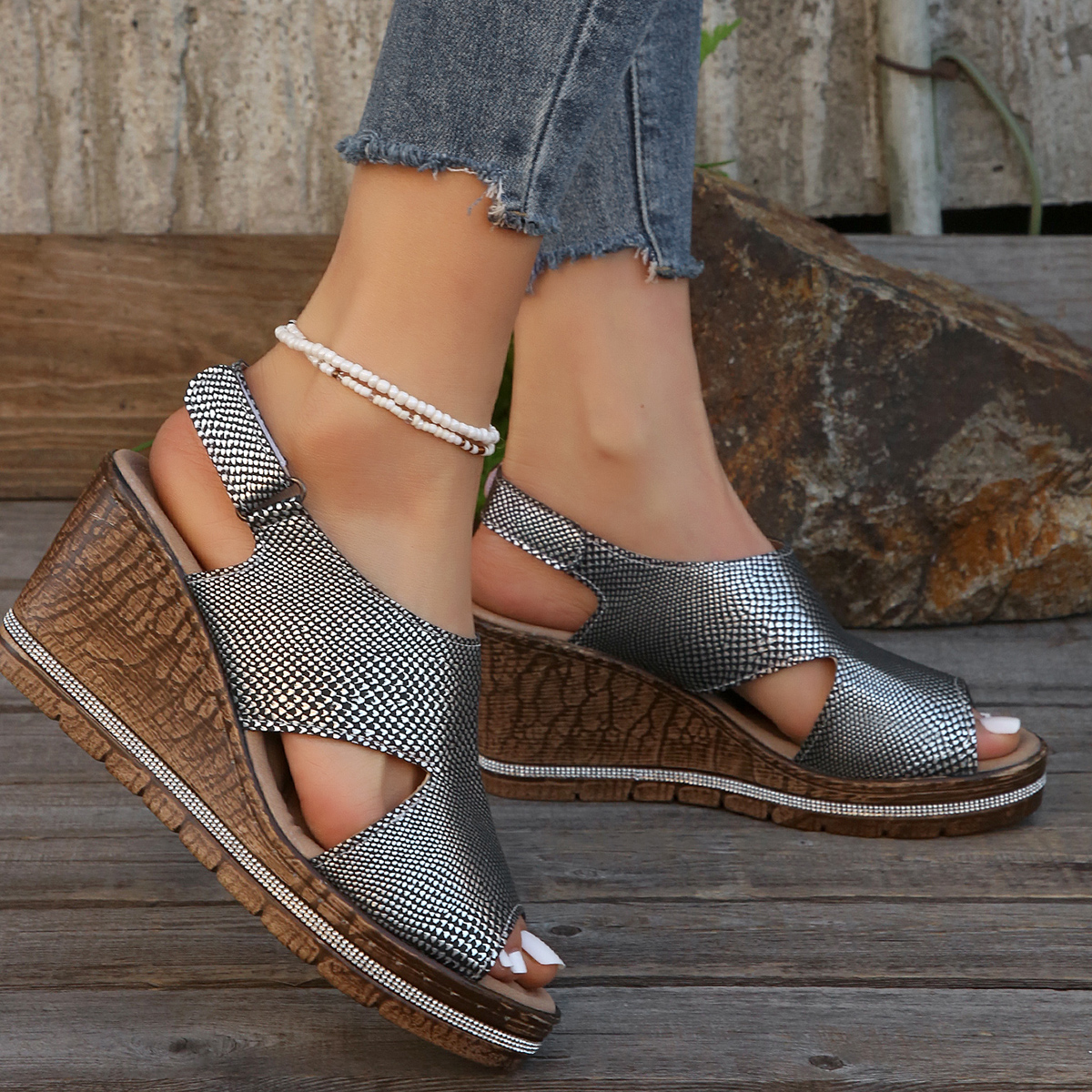 New Women's Casual Wedge Sandals Comfy Open Toe Glitter Color silvery Women's Summer High-heeled Sandals Fashion Ladies Shoes Open Toe Women