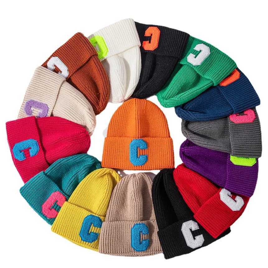 Luxury Womens Winter Keep Warm Beanies Multi Color Knitted Outdoor Female Fashion Simple C Winter Cap Bonnets Y251209