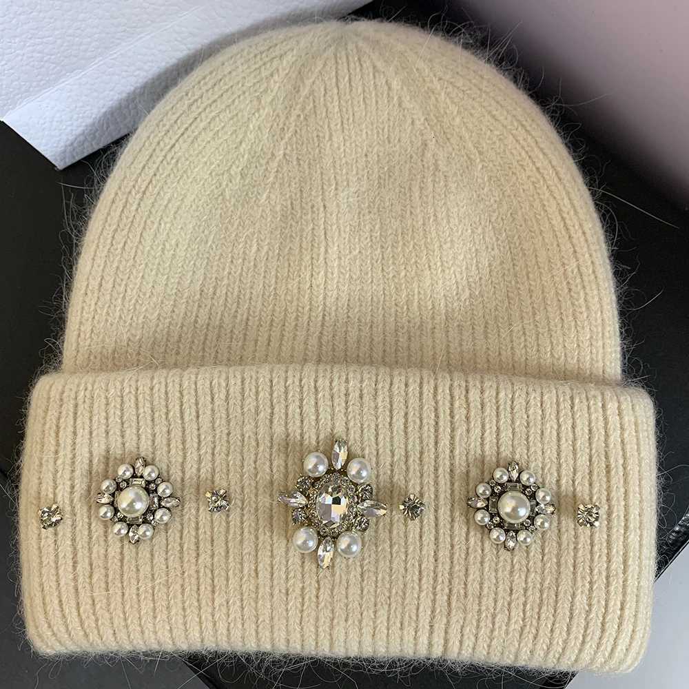 Luxury Designer Brand Women Winter Hats Luxury Rhinestones Rabbit Fur Knitted Hat Female Thicken Warm Knit Bonnet Skullies Beanies Y251209