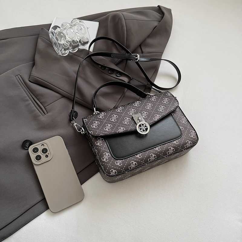 Classic Parisian-Inspired Leather Crossbody Bag Elegant Minimalist Handbag Wen Vintage Letter Casual Luxury Messenger Y251209