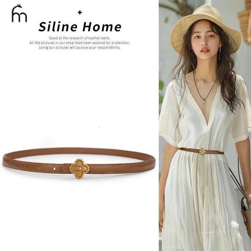 Luxury Ladies leather belt with a gold metal buckle a stylish belt with a clasp suitable for pairing with formal wear and jeans Y251210