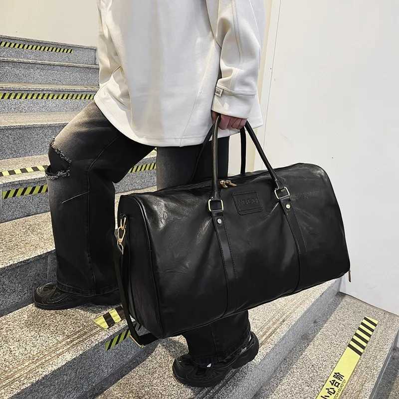 Vintage Gym Bag PU Leather Travel Totes Duffle MenS Sports Fitness Business Large Capacity Lage Handbag Outdoor Shoder Bag Y251209
