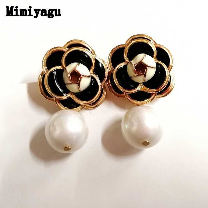 Famous Design Golden lia wer Pearl Stud Earring For Wen Tren Jewelry Y251210