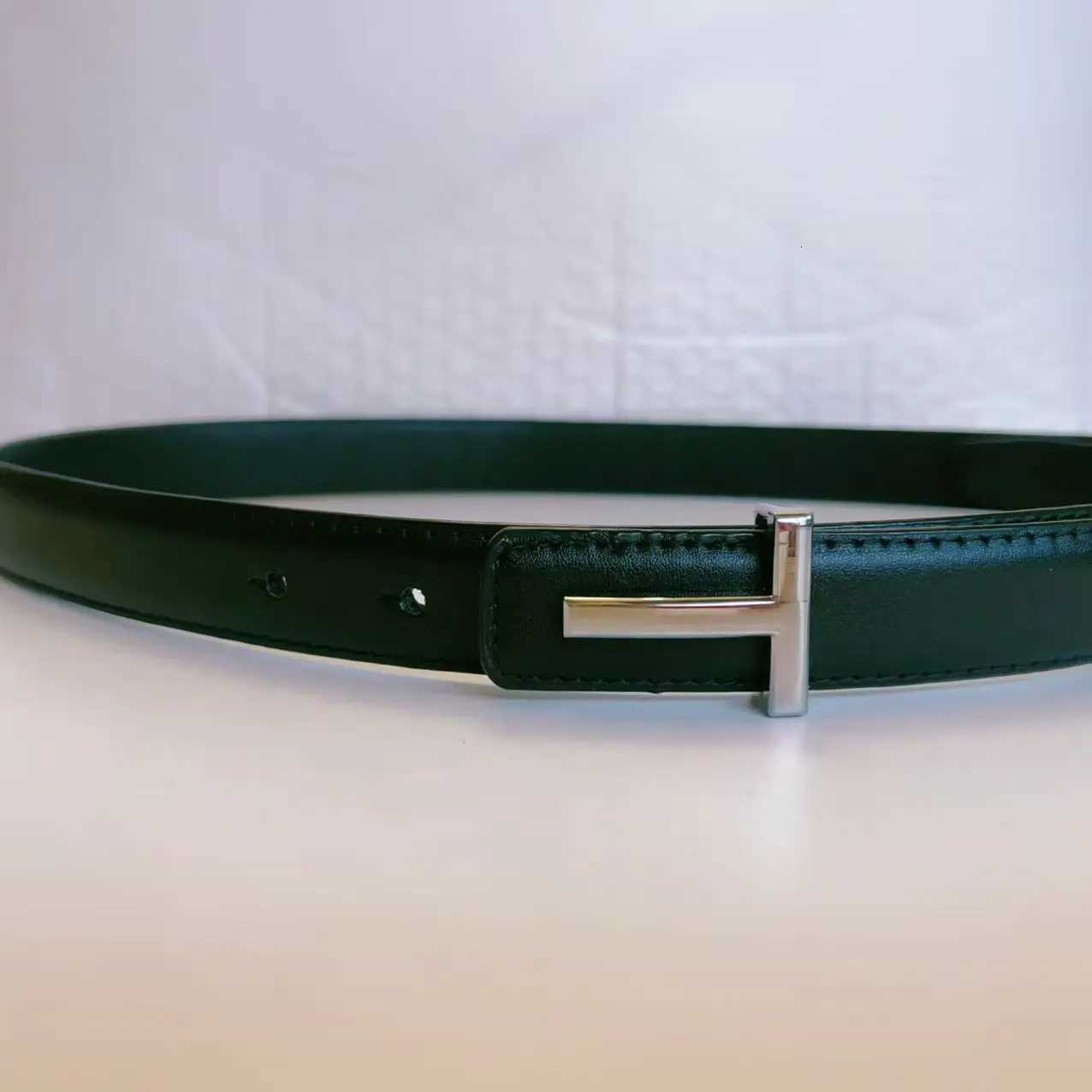 Luxury New Womens Belt Double-Sided Use Fashion Pop Letter T Belt Jeans Dress Accessories 25cm High Quality Belt Y251210