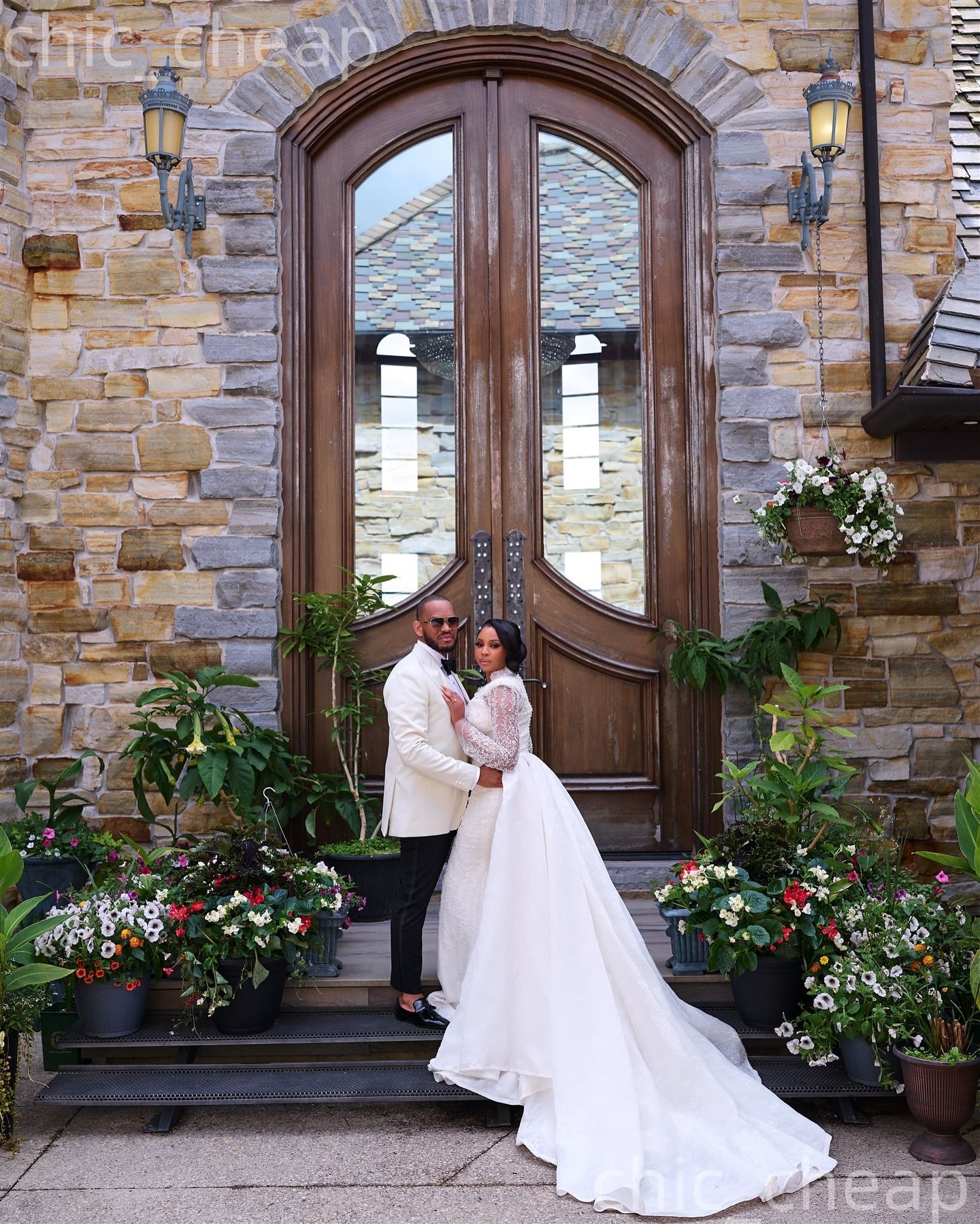 2026 Arabic Aso Ebi Plus Size Ivory Wedding Dresses Sheer Neck Full Sleeves Flowers Sequined Lace Detachable Train Bridal Gowns Dress For Brides ZJ205