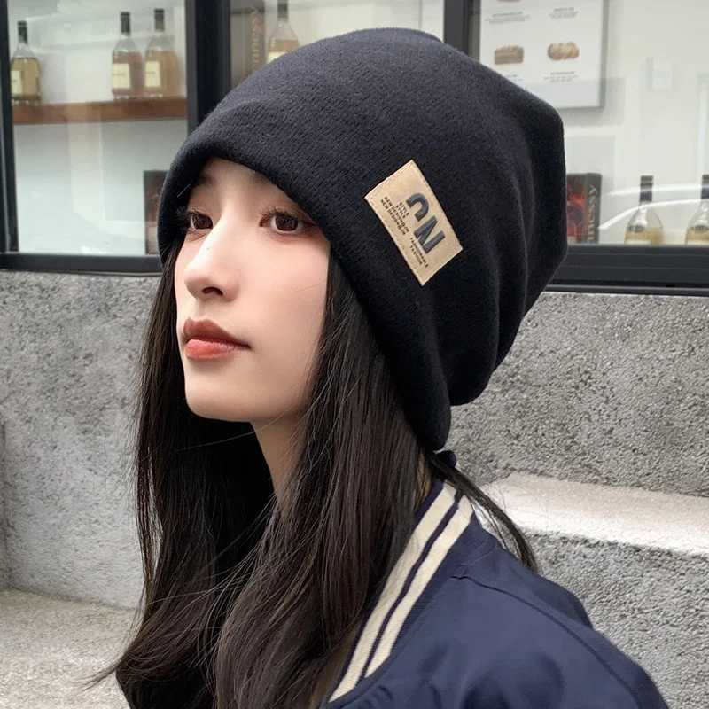 Luxury Women Knitted Baggy Slouchy Beanie Skullies New Letter Label Autumn Winter Warm Hat Outdoor Windproof Ear Warmer Pullover Cap Y251209