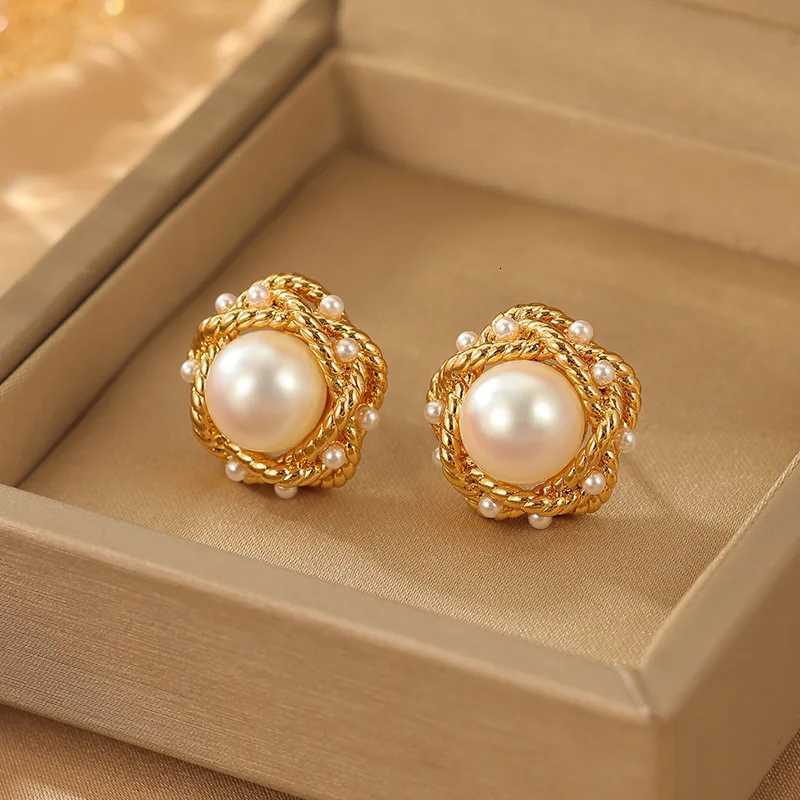 New French Fashionable and Prosperous Wrped Imitation Pearl Earrings Wens High end Banquet Jewelry Accories 2025 Y251210