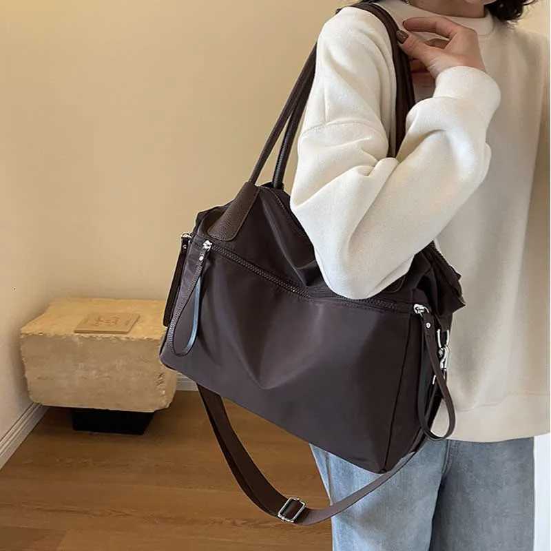 Vintage Nyl Wen Shoder Bag Large Capacity Waterproof Shoder Bag Daily Cmuting Handbag Travel Totes Bags Fem Purses Y251209