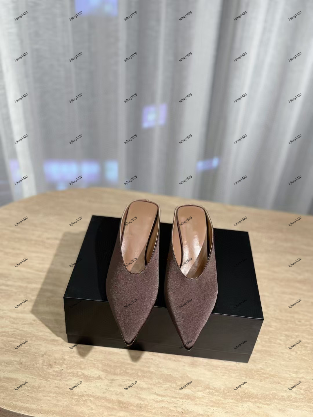 10A Top Quality Fashionable Comfortable Retro Style Lightweight Breathable Elegant Women's Shoes