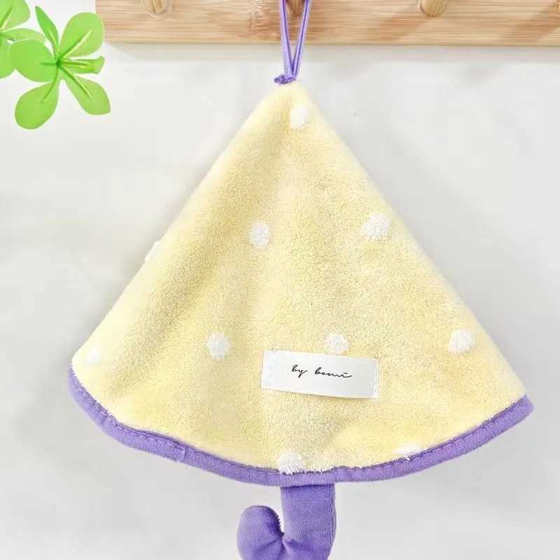 Hot-selling Small Umbrella-shaped Hand Towel Household Kitchen Hanging Hand Towel Coral Fleece Thickened Absorbent Handkerchief C251210