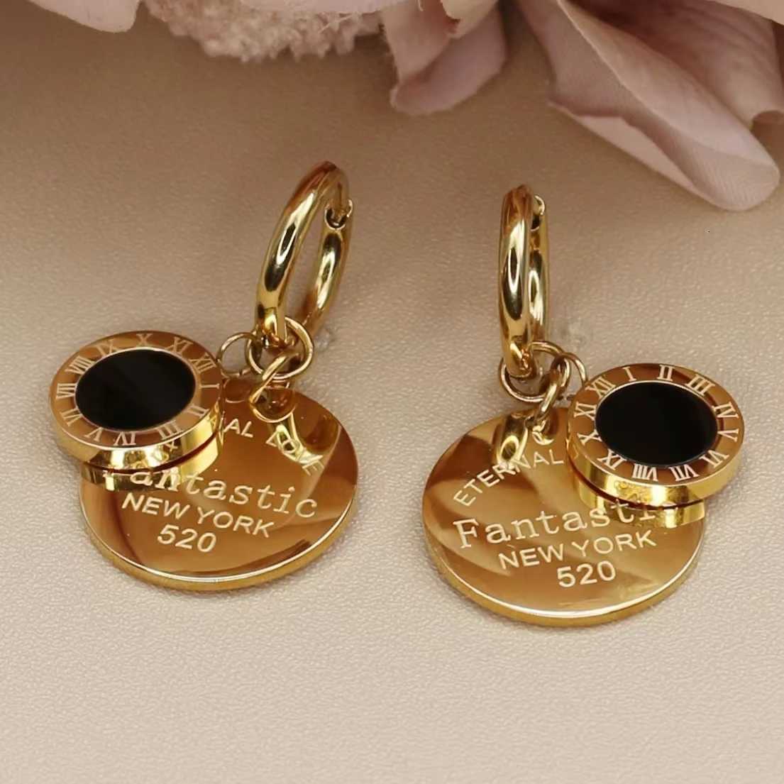 XE-193 New Ran Numeral Medallion Design FORR Stainl Steel Ladies Jewellery Earrings Gift Wholes Y251210